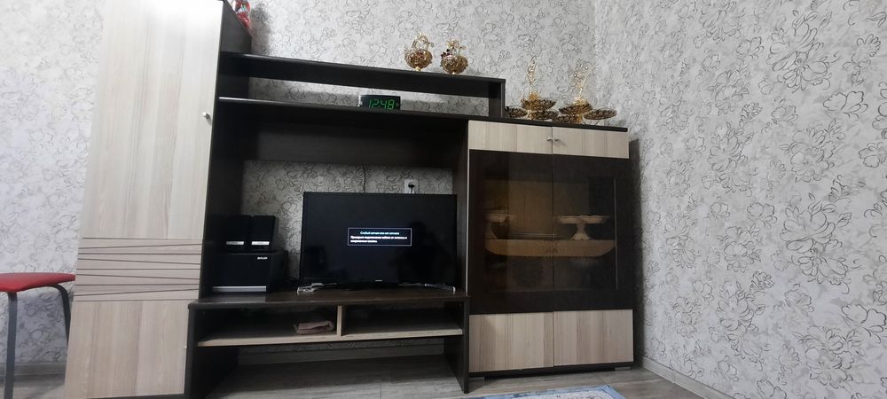 Продаю мебель стенку