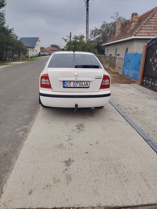 SKODA Octavia 2010 — imagine 3