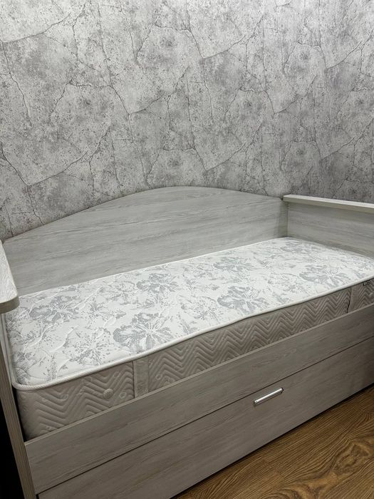 Двухместная кровать