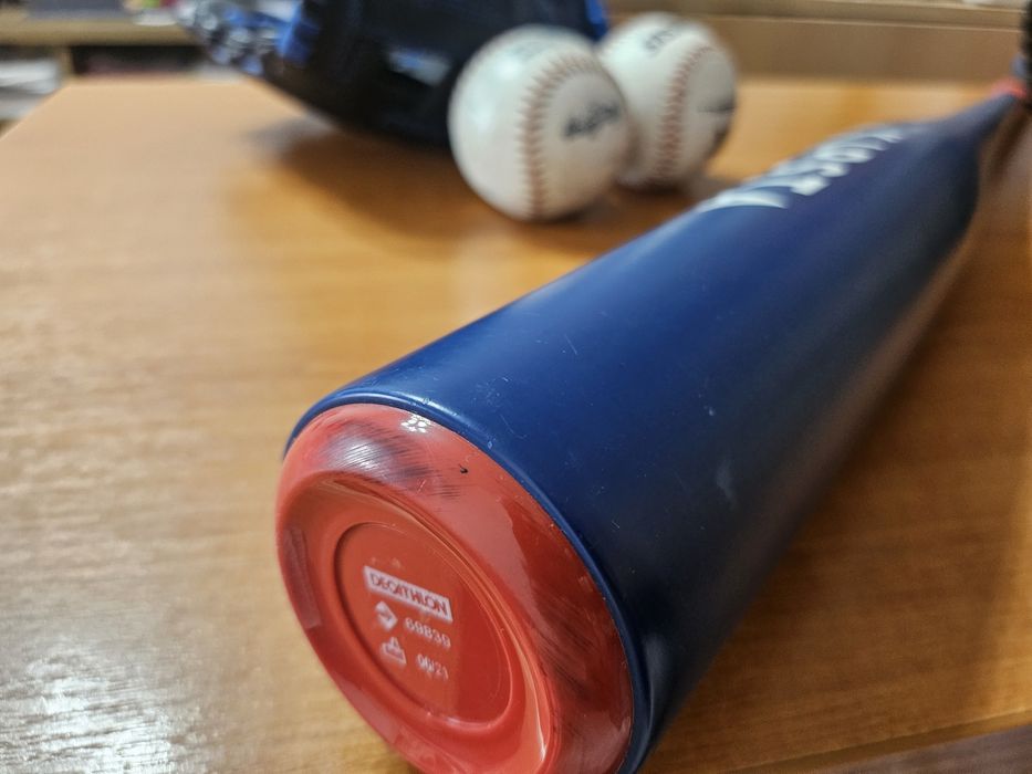 Set Baseball Bâtă + 2 Mănuși + 2 Mingi