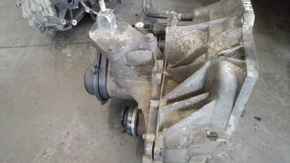 Cutie viteze manuala 1.4 tdci f6jb ford fiesta 5 rf2n1r-7f096-ab⭐⭐⭐⭐⭐