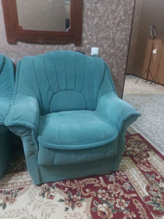 Продам кресло качественное