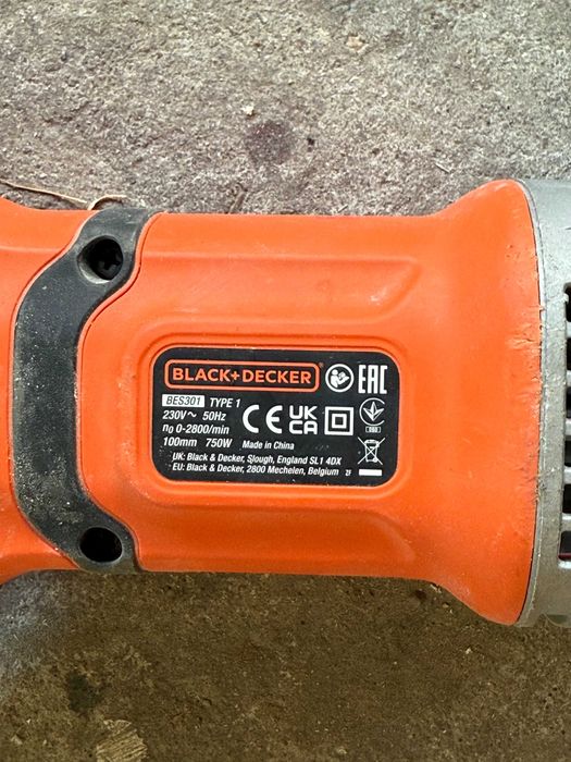 BLACK+DECKER BES301, 750W, fierăstrău sabie