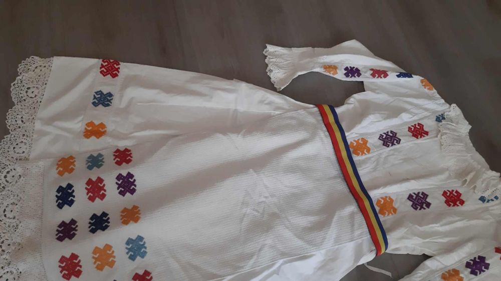 Costum popular  - mărimea  L - XL