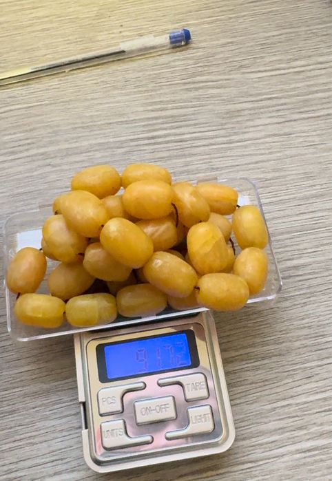 Стара кехлибарена броеница 32 бр топчета.