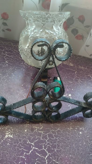 Старинен абажур декорация плетена кошница