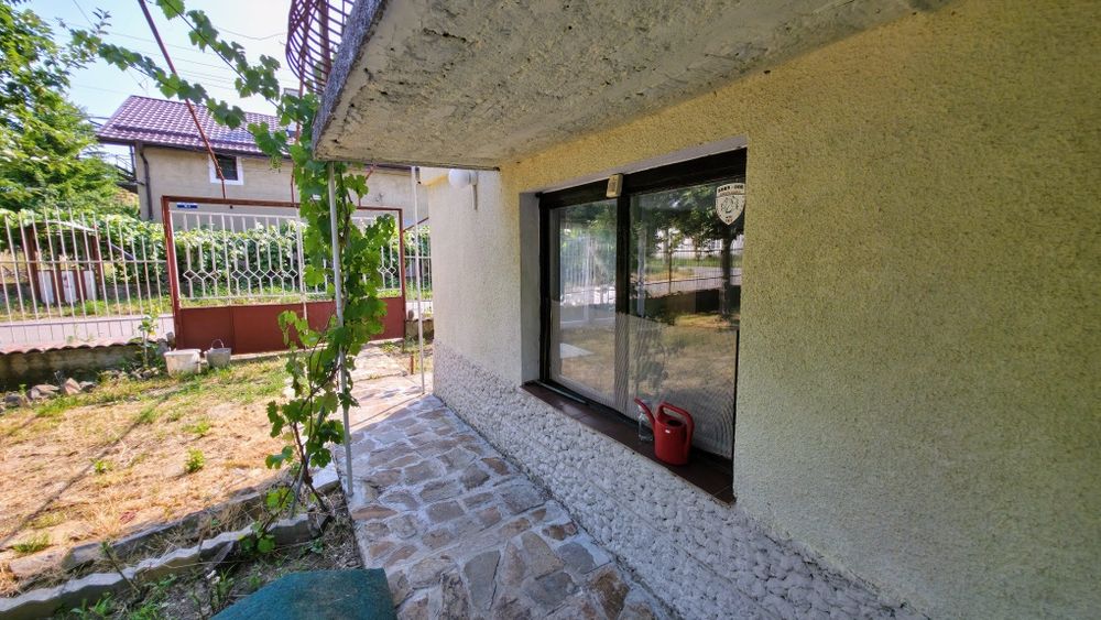 Продава се Къща в с. Долни Раковец, Област Перник - 60 кв.м за 1584 €/кв.м - Снимка #2