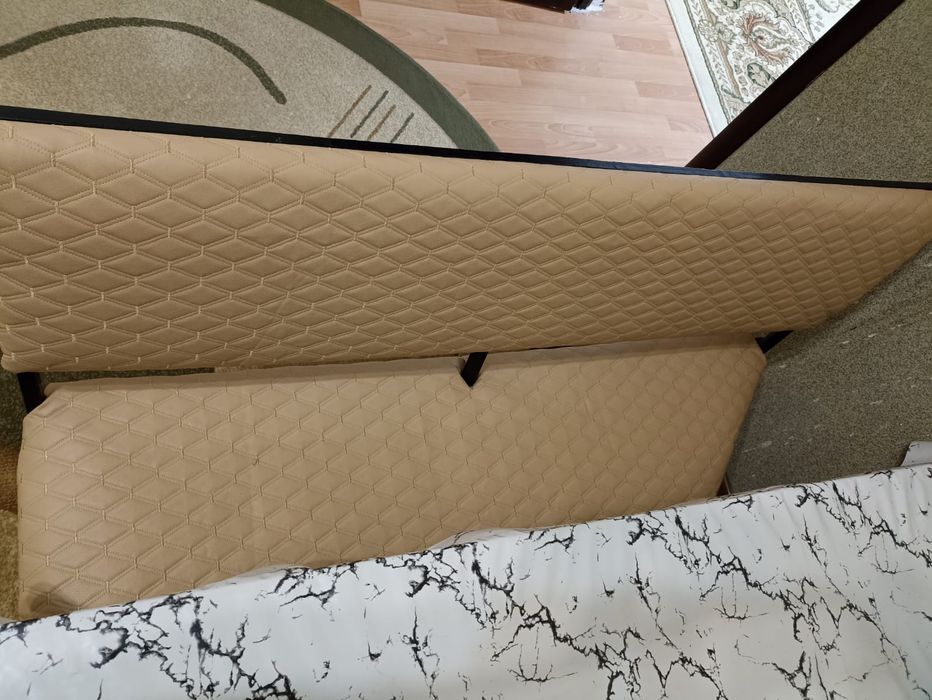 Продам Столы стулья угловая