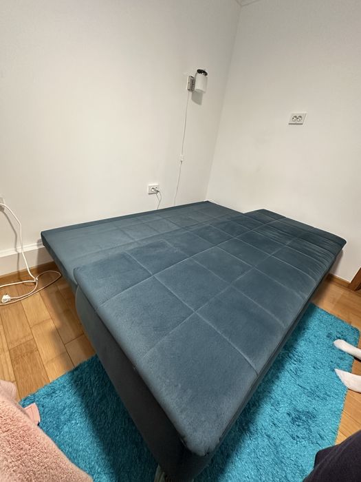 Vand canapea extensibila 2 locuri