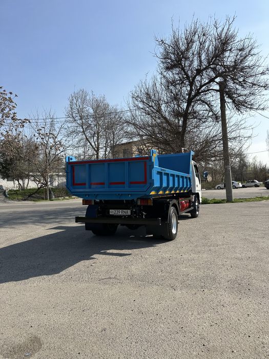 Isuzu samosval 2022