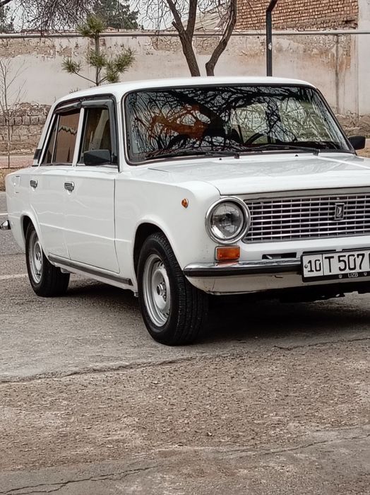 Juguli vaz 21011