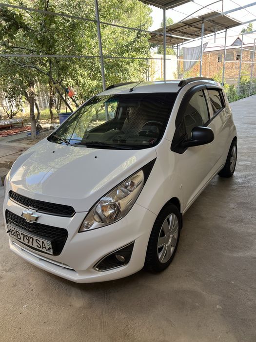 Спарк сотилади или обмен трекир 1 га доплата килинади