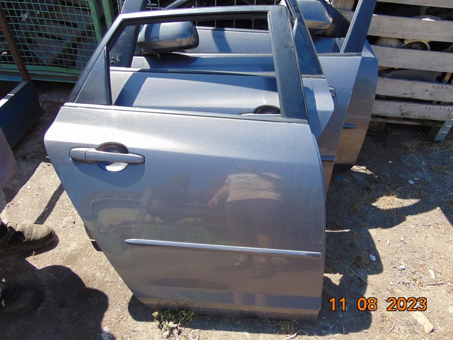 Usa Mazda 3 2004-2010 usi fata spate stanga dreapta dezmembrez Mazda 3