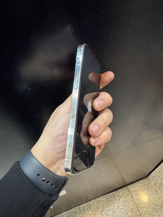 Продам iphone 12 pro 256gb