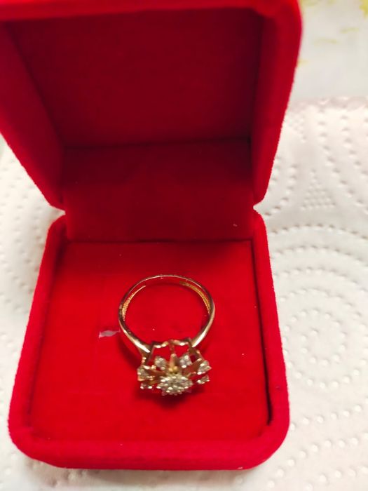 Продам кольцо новый