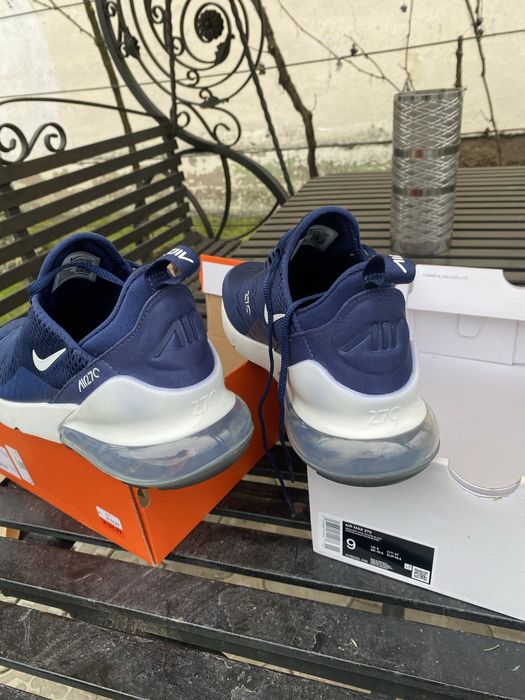 Adidasi Nike Air max 270