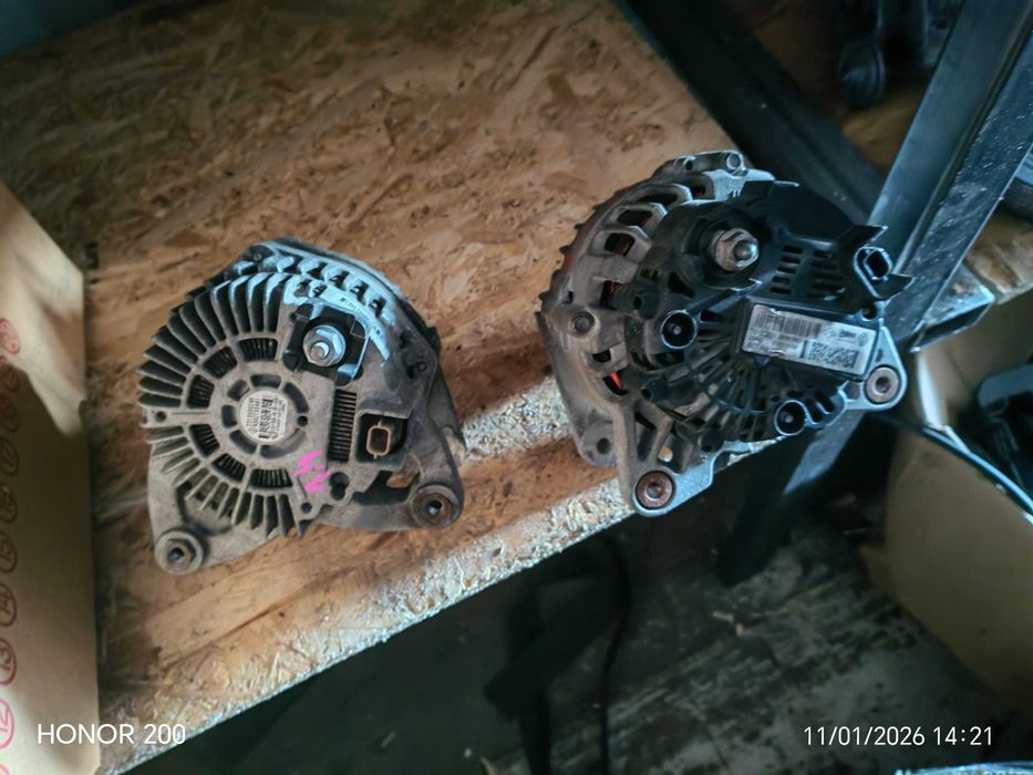 Alternator 1.2 Tce/1.4 tce 231000024r 214028682 231000024R/A002TX0481