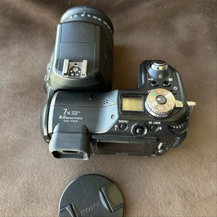 Sony sybershot DSC f828