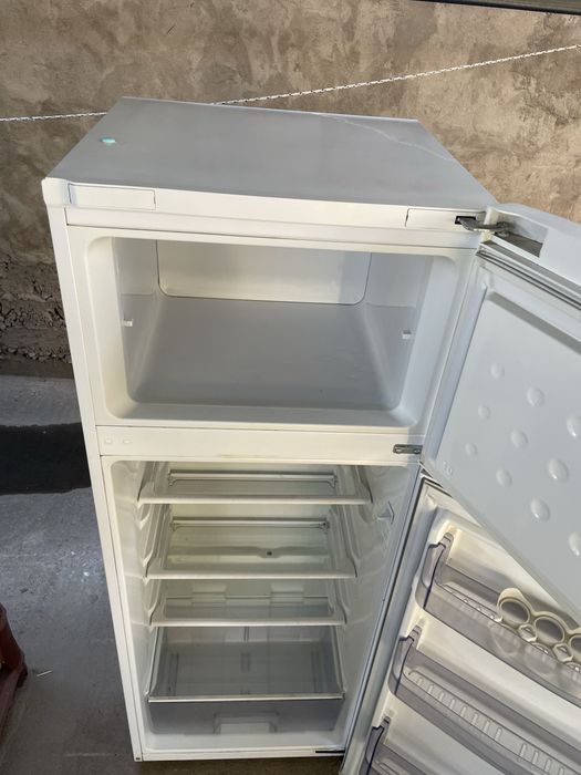 Холодильник BEKO DS325000. Б/у
