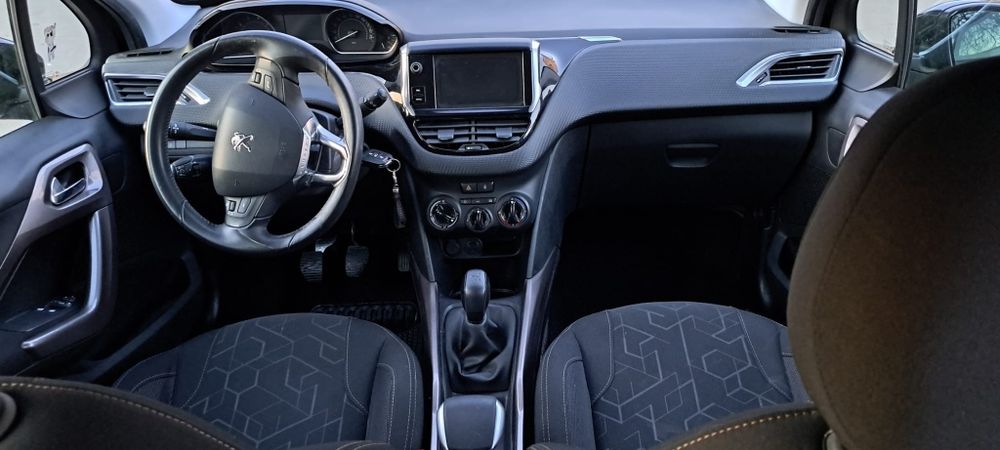 Peugeot 2008 1.2 vti Active