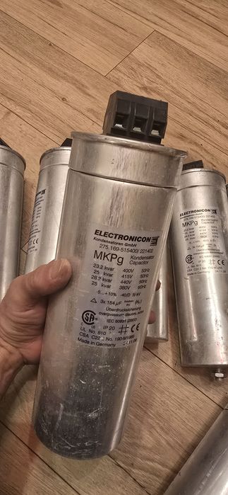 Baterie de compensare, condensator kvar, condensator trifazat