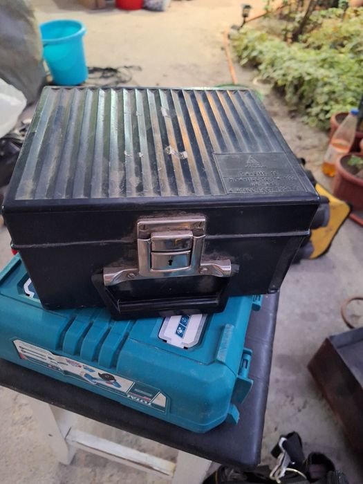 Набор гирь , лабораторные .