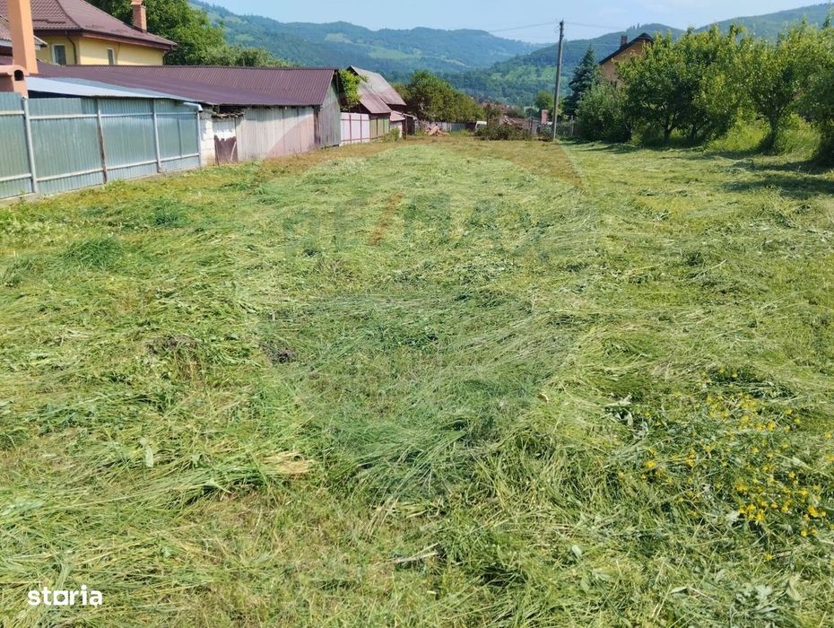 Teren casă 1280 m2, cu proiect, autorizației și utilități.