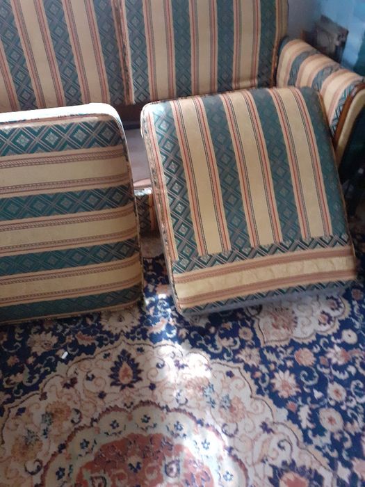 Canapea extensibila 2 locuri