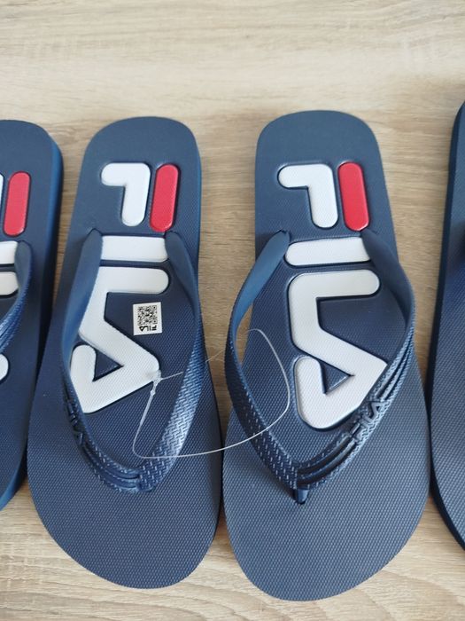 Șlapi Fila unisex  noi cu eticheta mărimi 36, 37 și 40
