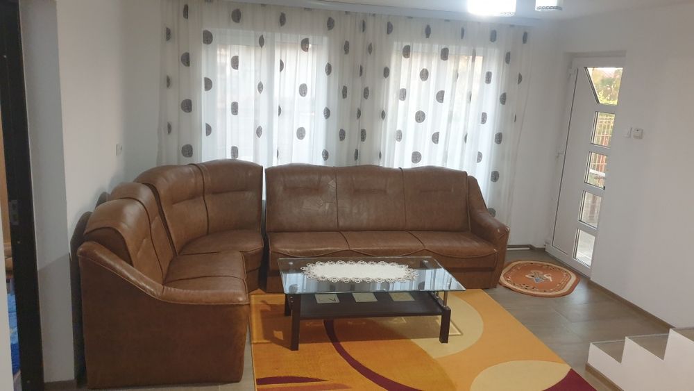 Casă 152mp+2000 mp cu gospodărie comuna Vedea sat Fratici