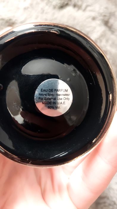 Продам парфюм новый