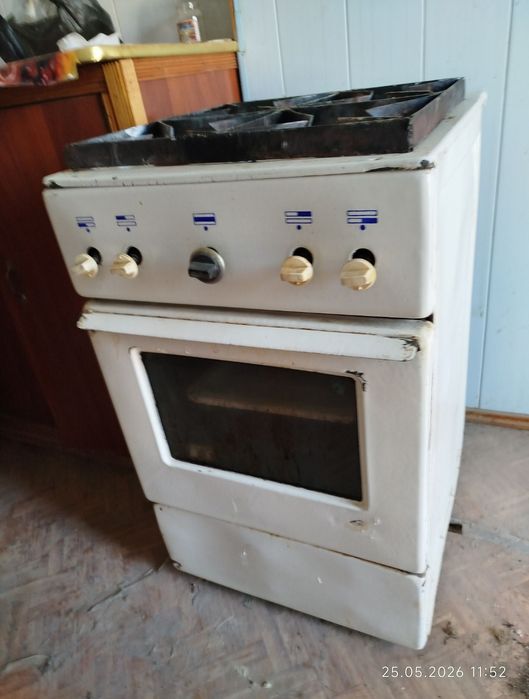 4х комфорочная газовая плита, 2 шт. 600.000!