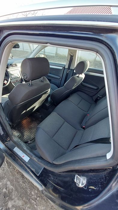 Vând Audi A4 B7 2.0
