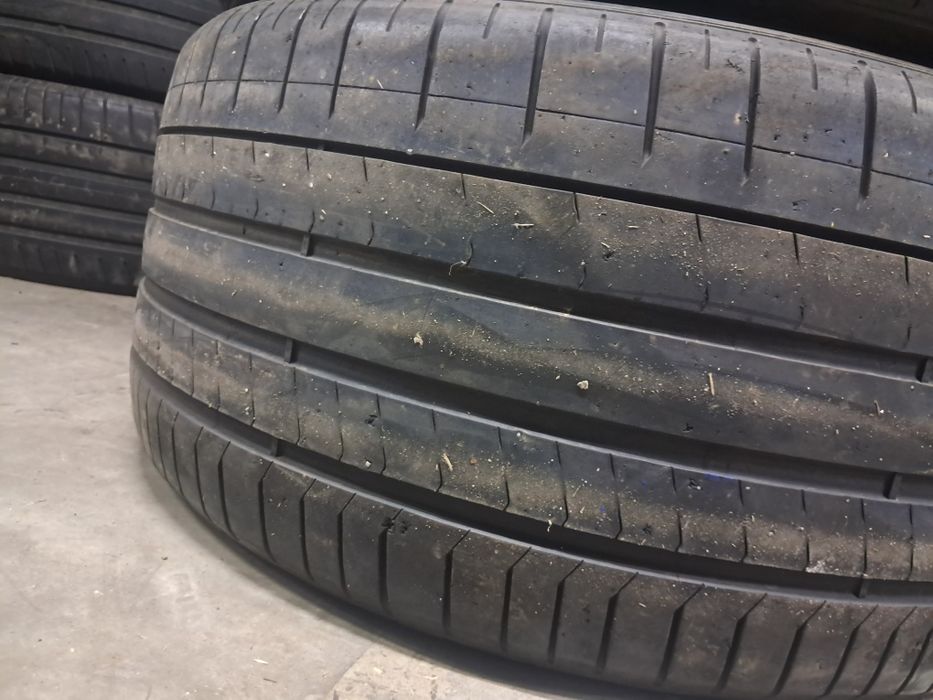 Anvelope second vara 325 30 ZR23 Pirelli