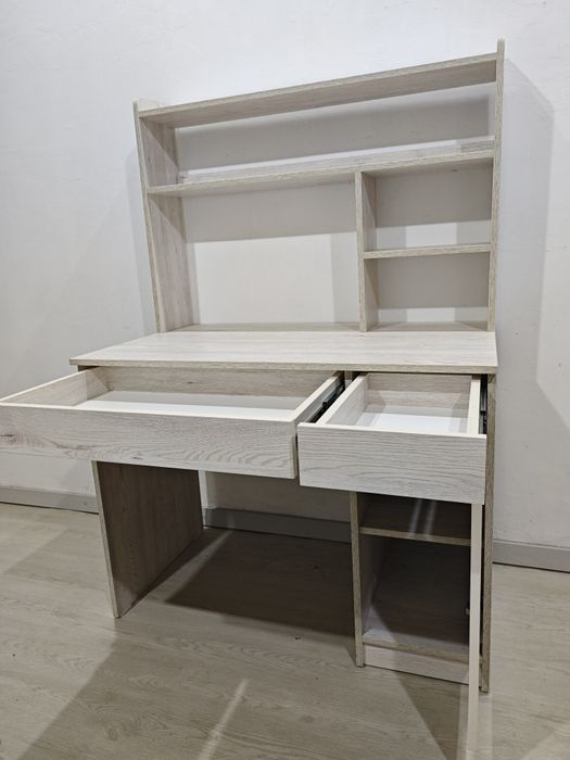 Письменные столы