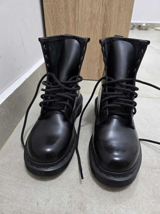 Dr Martens bocanci de piele 1460