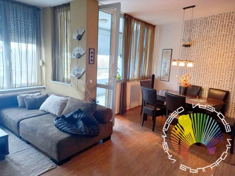 Дава се под наем Двустаен апартамент в Бургас, Славейков - 100 кв.м за 510 € - Снимка #2