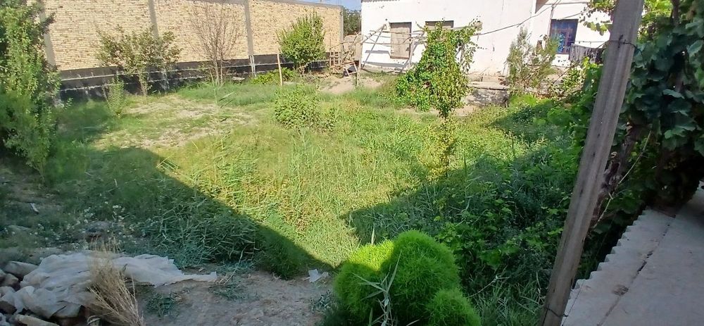 Uchastok sotiladi 10 sotix