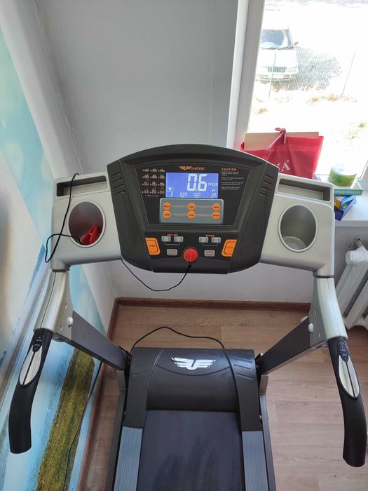 Продам беговую дорожку