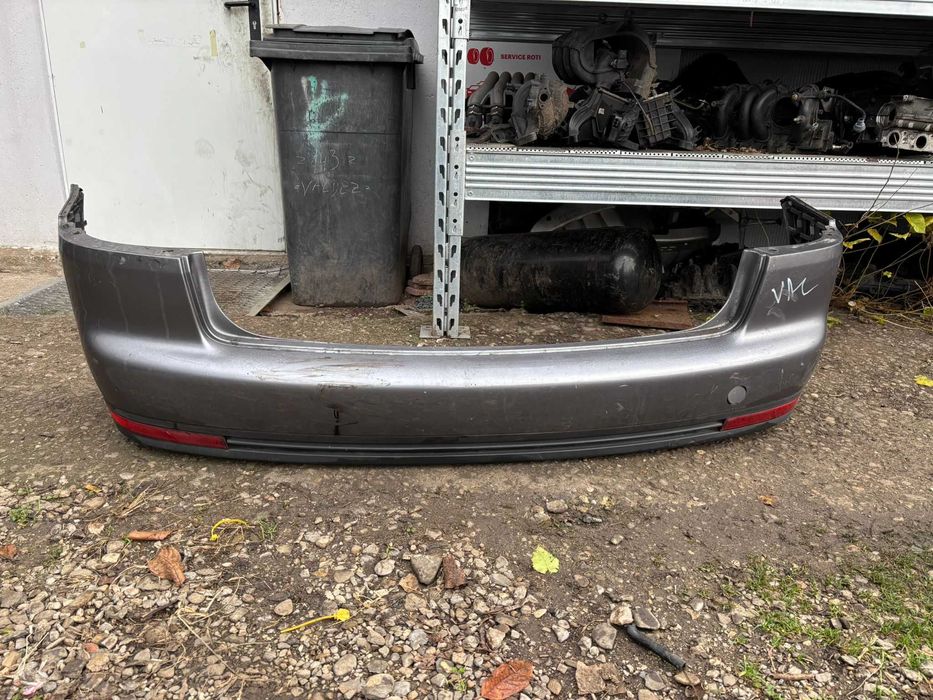 Bara spate Volkswagen Touran an 2009