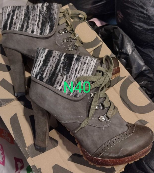 Дамски боти и ботуши