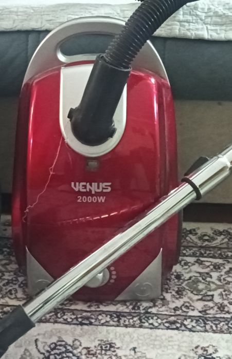 2 пылесоса König - 1800w, Venus -2000w