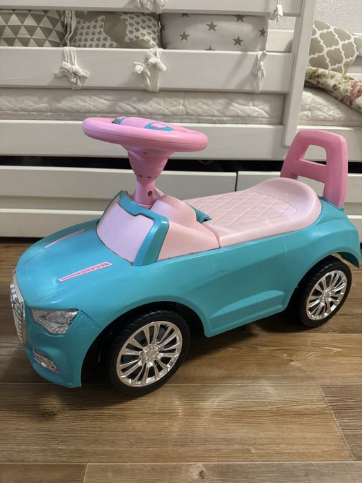 Продам толокар детский для девочки