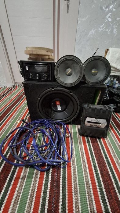 Pioner mafon 725.
Swat kalonka estradniy 16 tali 4 ta
Jbl bufer 1200 t