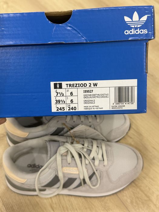 Кроссовки Adidas original