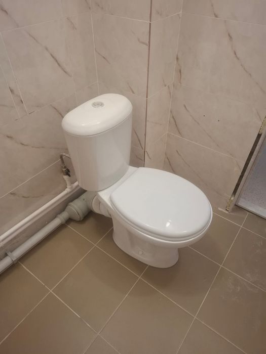 Продам сорочно унитаз раквина