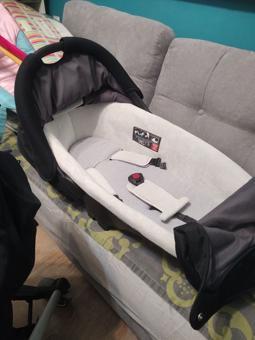 Количка Bebe confort streety plus, пълен комплект, нова цена 60 евро