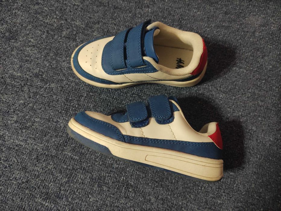 Лот обувки 23 и 24 номер за момче, сандали НМ за момче, кецове Н&М