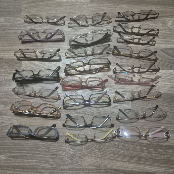 Очки солнцезащитные разные