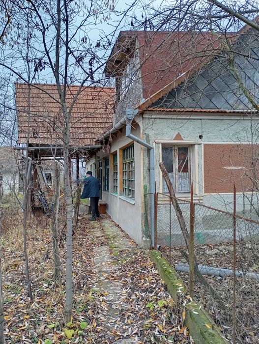 CASA DE VÂNZARE la Uileacul de munte